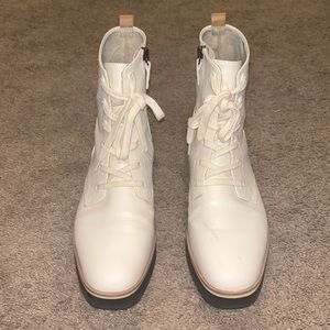 Dr. Scholls side zip white boots